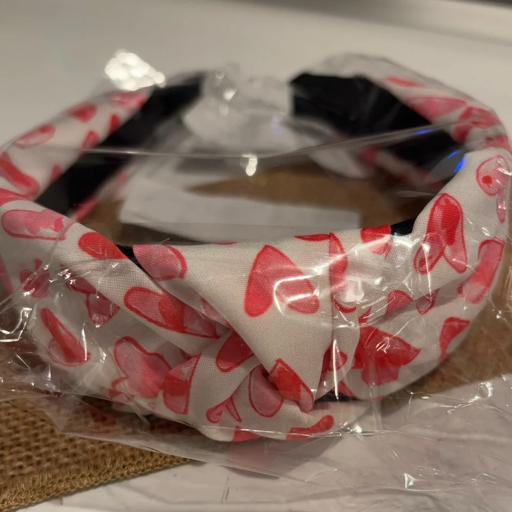 NWT Pink  Headband. Can be worn anytime! - Picture 13 of 14